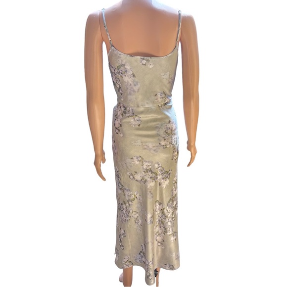 Vince Satin Hazy Blossom Cowl Neck Long Midi Slip Dress in Celery Floral Size 2 - Picture 4 of 7